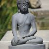 tuinbeeld Boeddha zittend donker grijs