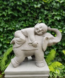 Tuinbeeld Shaolin Monnik Op Olifant 45 cm