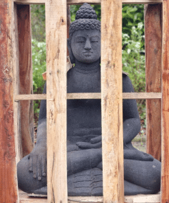 Boeddha beeld lavasteen Bhumisparsha mudra 1 meter