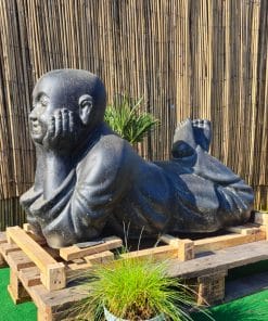 Liggende boeddha monnik steen 100cm